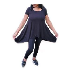 Lysee Black High Low Swing Top Size Medium